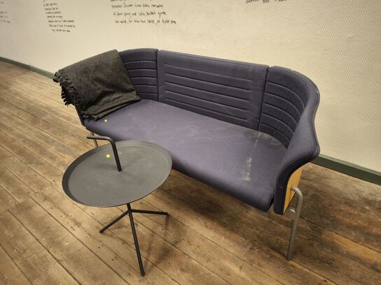 Sofa MAGNUS OLESEN samt sofabord