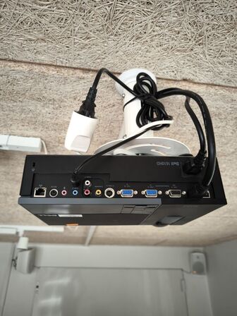 Projektor DELL 1610HD