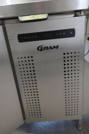 Kølebord GRAM K 1807 CSG A