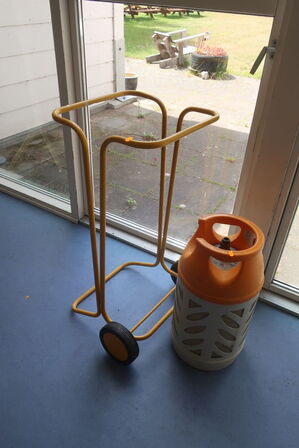 Skradestativ samt gasflaske (10% fuld) 