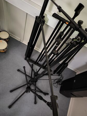 Diverse mikrofonstativer