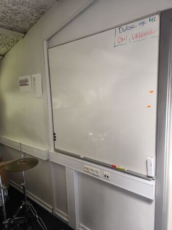 2 stk. whiteboards