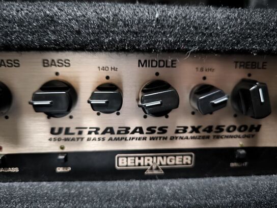 Forstærker BEHRINGER Ultrabass BX4500H