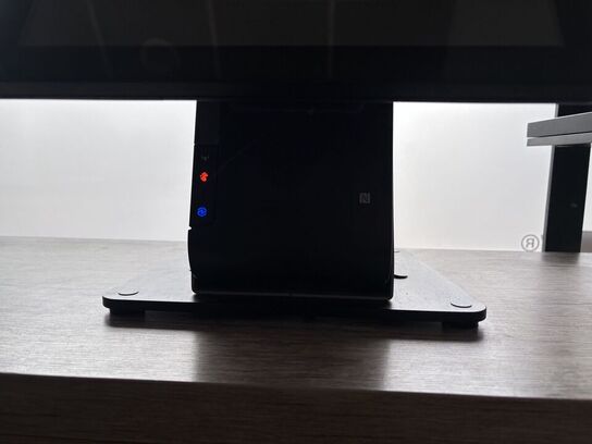 	All-in-one touch computer ELO ESY22i5 med bonprinter samt dankortterminal