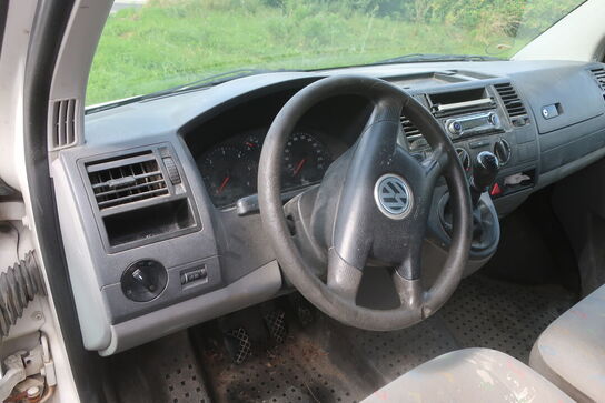 Mandskabsvogn VOLKSWAGEN 2.5 TDI dobbelt.kab