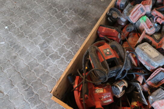 Palle med værktøj HILTI (defekt)