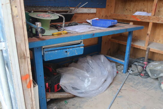 10 fods container med indhold