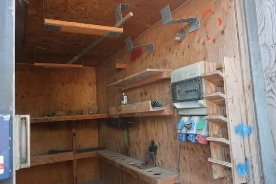 10 fods container med indhold