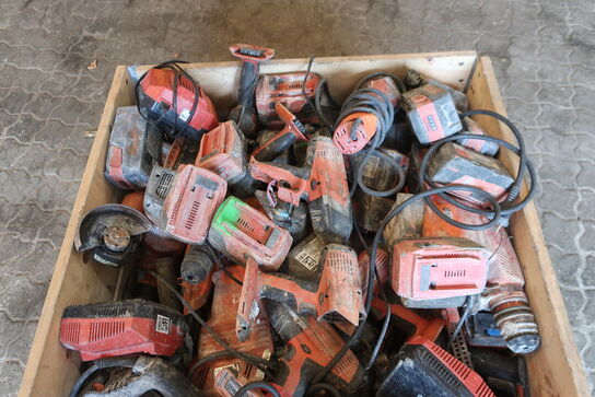 Palle med værktøj HILTI (defekt)