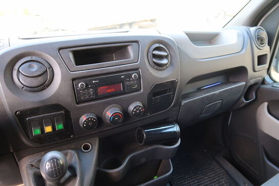 Varebil RENAULT Master 2.3 DCI 150