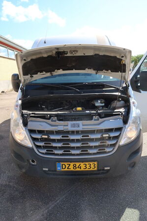 Varebil RENAULT Master 2.3 DCI 150