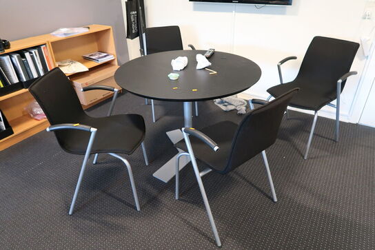 Mødebord med 4 stk. mødestole FOUR DESIGN