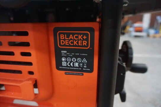 Bordrundsav BLACK & DECKER 