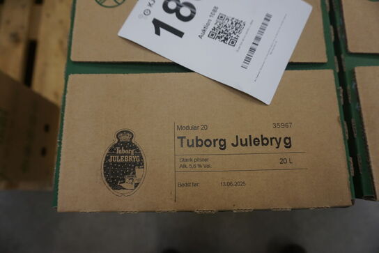 4 fustager TUBORG CLASSIC & TUBORG JULEBRYG