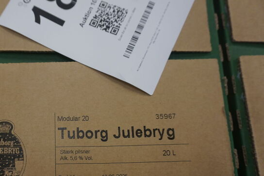 4 fustager TUBORG CLASSIC & TUBORG JULEBRYG