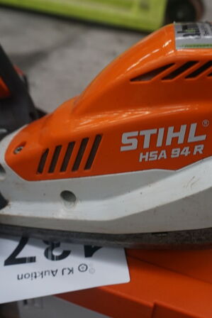 Løvblæser STIHL BGA 200 &  Hækkeklipper STIHL HSA 94 R