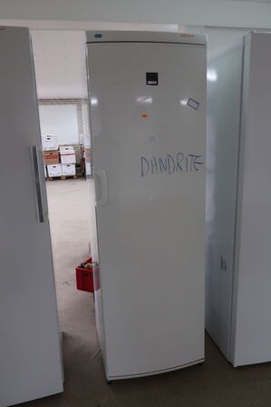 Køleskab ZANUSSI ZRA40100WA