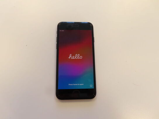 Mobiltelefon APPLE Iphone SE 3. Gen - 64 GB