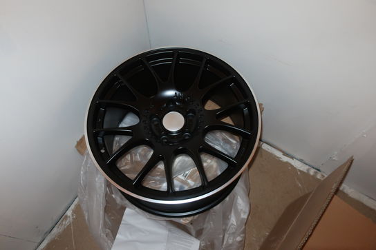 Alufælg MOTORSPORT QO111 19x9.5 (oplyst defekt)