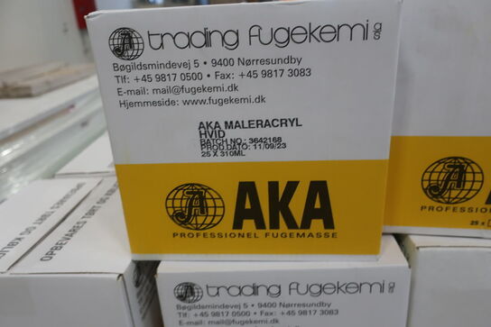 Palle med acryl fugemasse AKA Maleracryl hvid