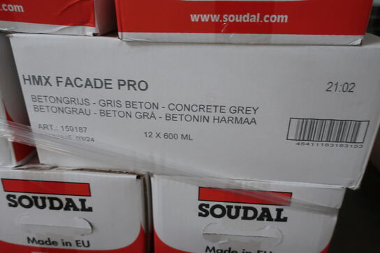 Palle med fugemasse SOUDAL HMX Facade Pro