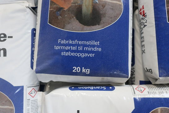 Palle med stolpebeton SCANBETON 20 Kg