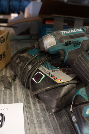 Skruemaskine MAKITA