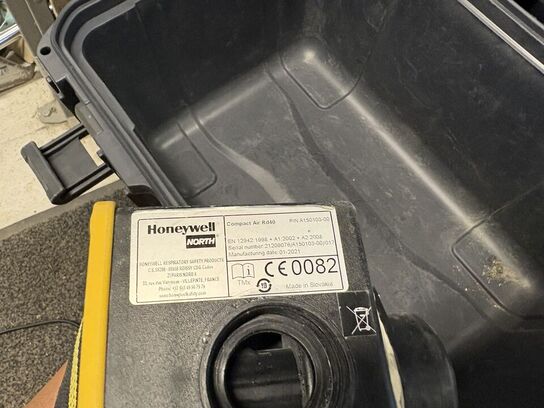 2 stk. friskluftsmasker HONEYWELL