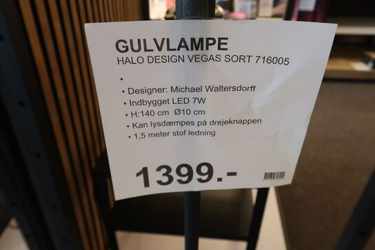 HALO DESIGN VEGAS 1 ARM SORT GULVLAMPE