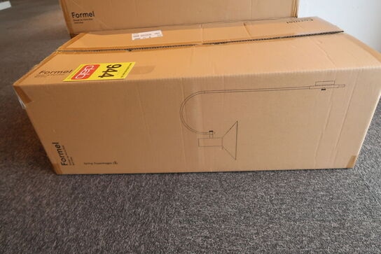 Spring Copenhagen Formel bordlampe (sort)