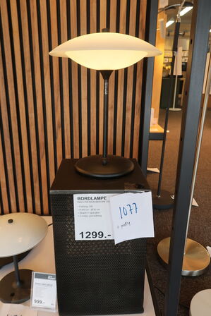 HALO DESIGN BARONI Ø30 SORT/OPAL BORDLAMPE