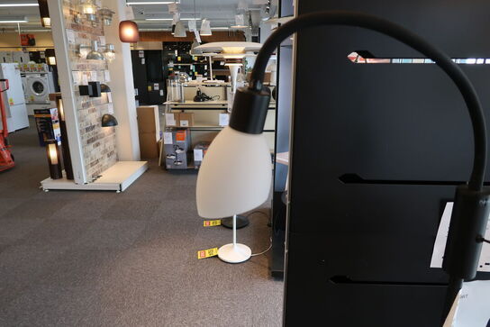 Herstal Cut 1 Gulvlampe Black/Opal 