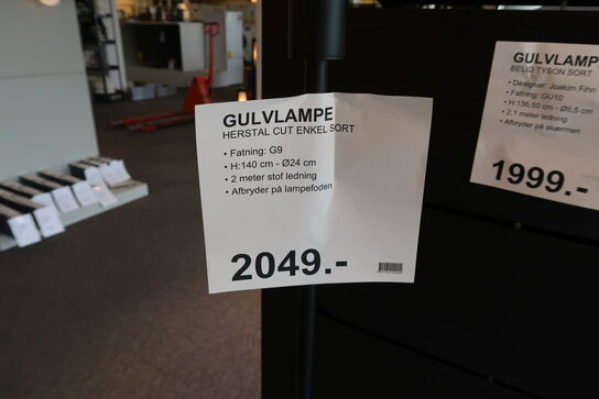 Herstal Cut 1 Gulvlampe Black/Opal 