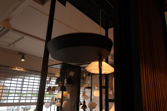 HALO DESIGN VEGAS SORT GULVUPLIGHT