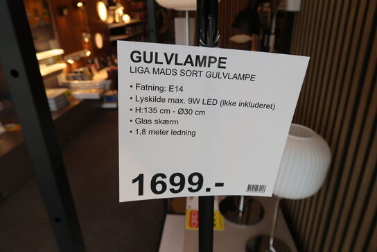 LIGA MADS SORT GULVLAMPE