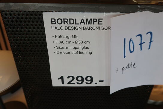 HALO DESIGN BARONI Ø30 SORT/OPAL BORDLAMPE
