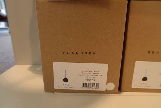 4 stk. FRANDSEN BALL Ø12 MAT HVID PENDEL