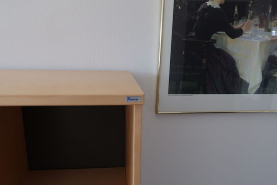 El. hæve/sænke skrivebord, reol, billede, skuffemodul m.m.