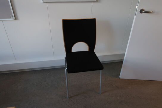 El. hæve/sænke skrivebord KINNARPS, skuffemodul, opslagstavle, billede m.m.