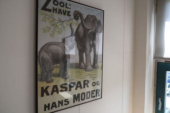 El. hæve/sænke skrivebord KINNARPS, reoler, skuffemodul m.m.