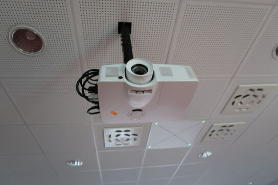 Projektor OPTOMA