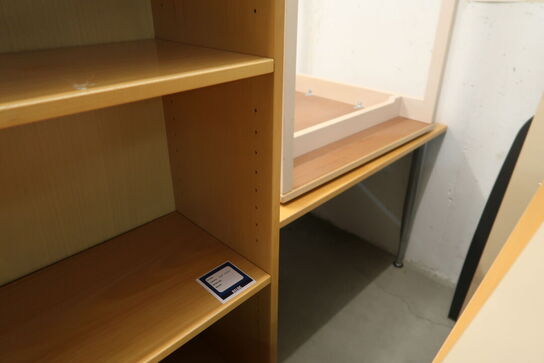 2 stk. reoler, skab, bord HANS J. WEGNER, bord m.m.