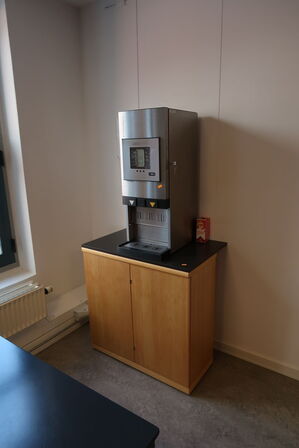 Kaffemaskine BRAVILOR BONAMAT Bolero Turbo samt skab