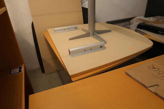 2 stk. reoler, skab, bord HANS J. WEGNER, bord m.m.