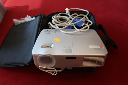 Projektor NEC NP40G