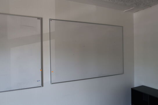 Mødebord FUMAC Fazet, reol, whiteboards m.m.