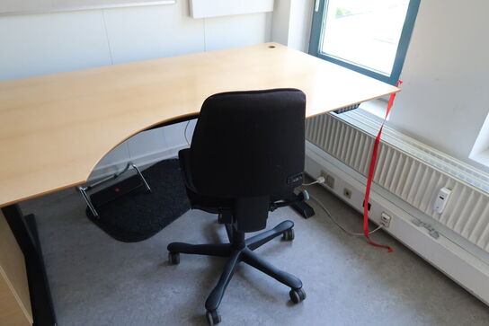 Kontorstol, reoler, skuffemodul, el. hæve/sænke skrivebord KINNARPS m.m.