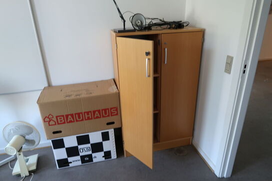 5 stk. skrivebordslamper FLOS Kelvin T Adj Eco, skab, whiteboard m.m.