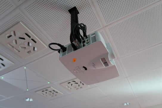 Projektor OPTOMA