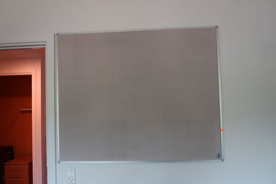 Whiteboard, 2 stk. opslagstavler